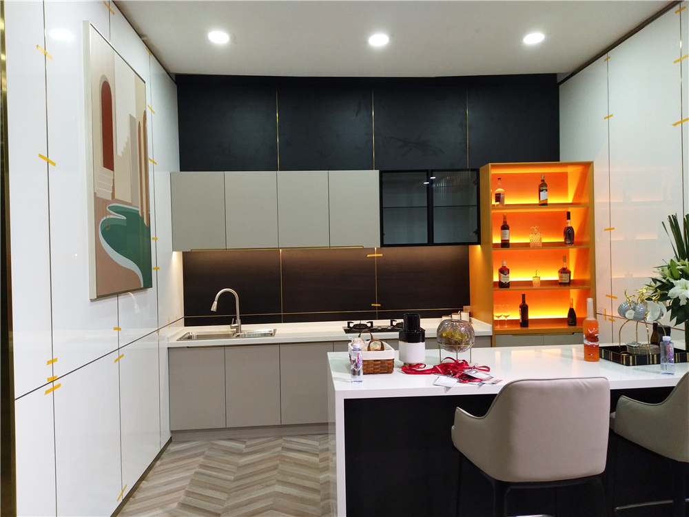 品尊工匠張董:原木現代輕奢,將環(huán)保進行到底(圖3) 品尊工匠張董:原木現代輕奢,將環(huán)保進行到底(圖3)